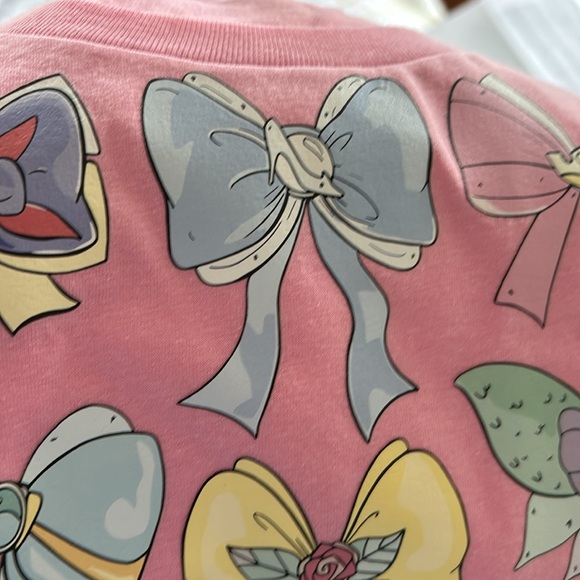 Gildan Pink Graphic T-Shirt with Short Sleeves - Picture 2 of 6